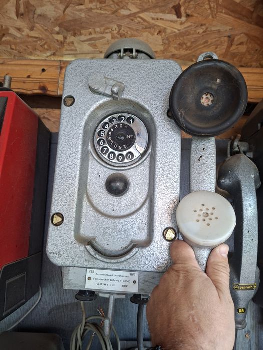 Telefon vechi industrial.