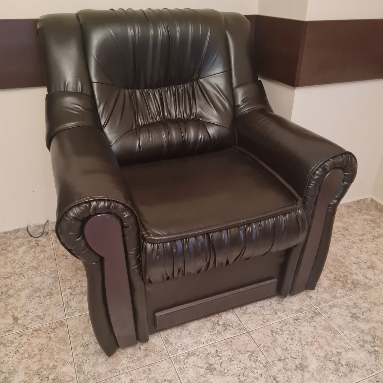 Кожен фотьойл нов