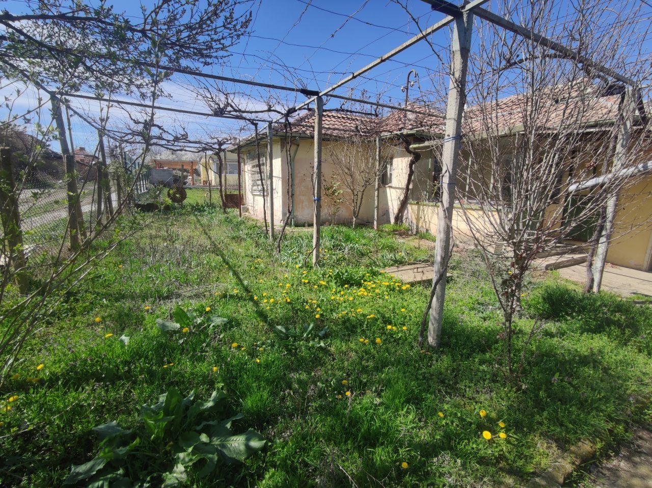 Продава се Къща в с. Михайлово, Област Стара Загора - 160 кв.м за 90 €/кв.м - Снимка #2