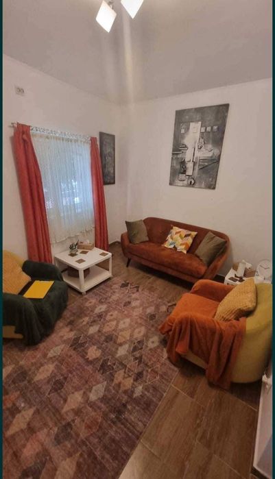 Ofer spre închiriere Casa La Curte - Central