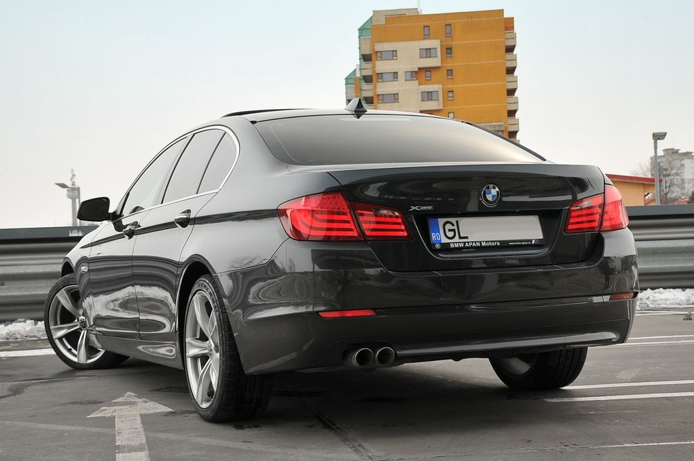 BMW 530 XDRIVE  2012
