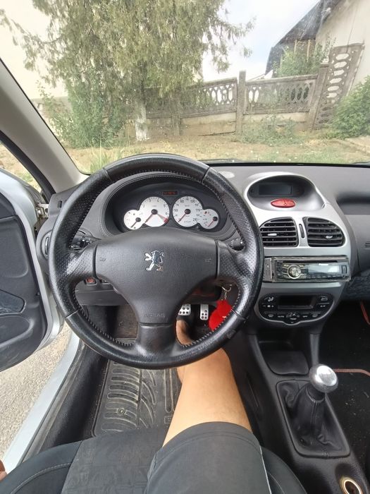 Se vinde Peugeot 206 sw