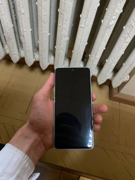 Redmi note 13 8+8/256