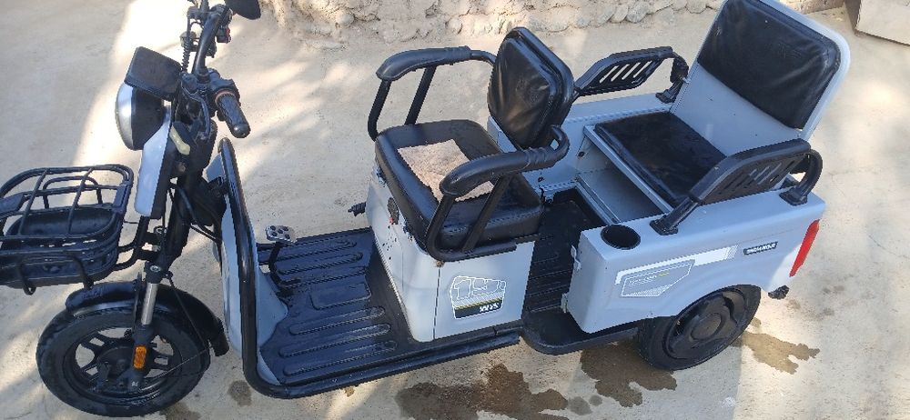 Skuter bonvi 3 balonli sotiladi