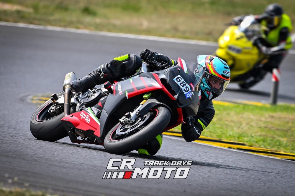 Aprilia RSV4 APRC 2013 abs traction control