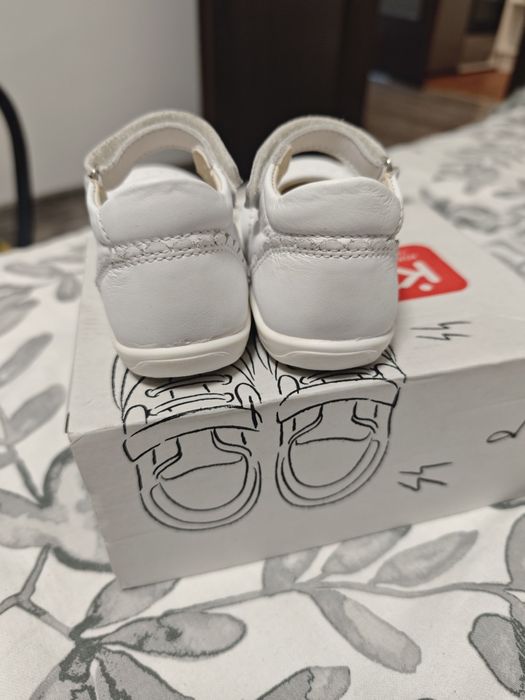 Обувки момиче официални 23 кк