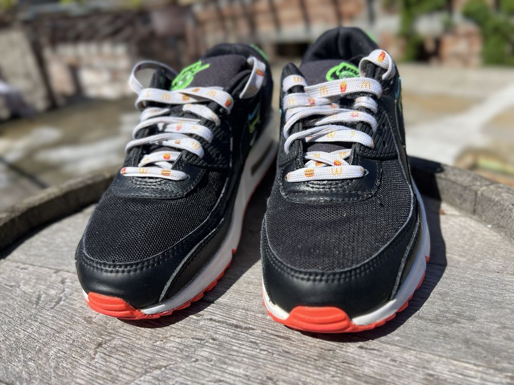 Nike Air Max 90 Worldwide — номер 39