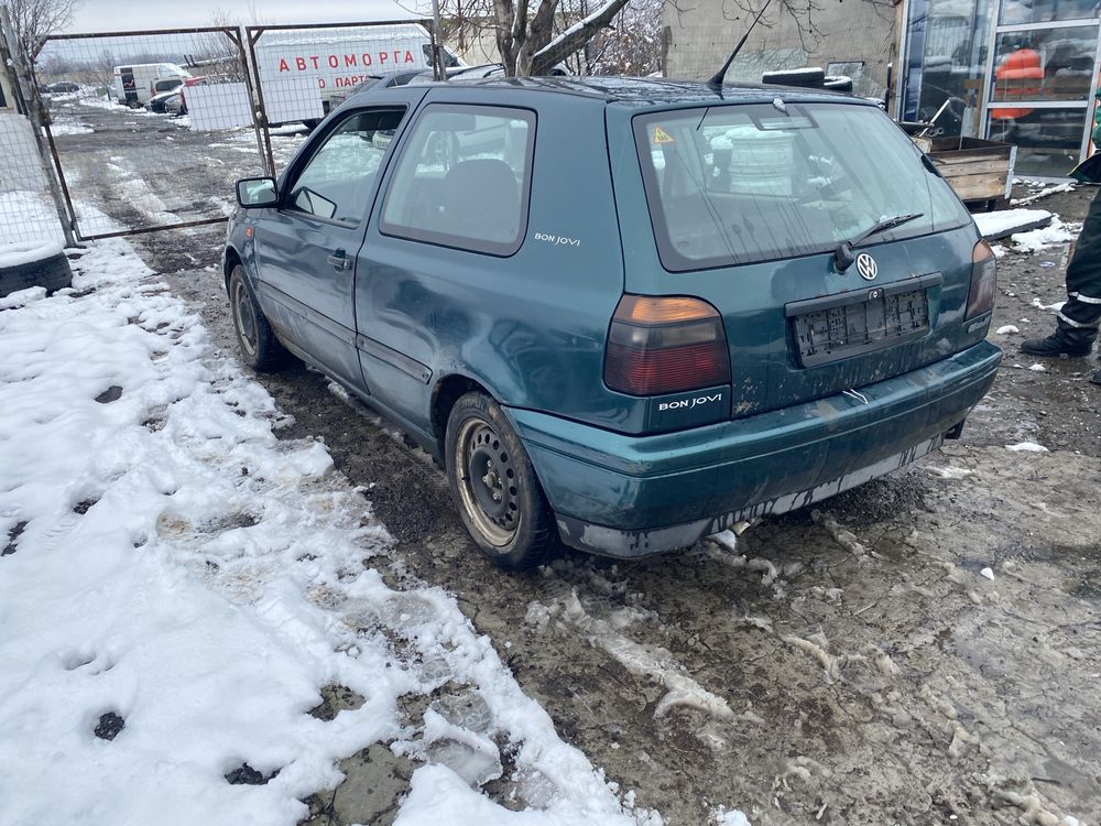 vw golf 3 1.8 на части голф 3