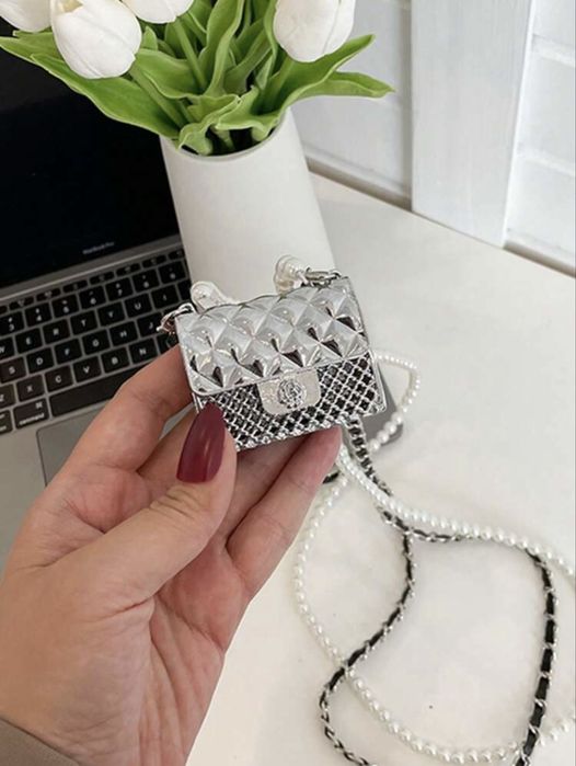 Мини чантичка- аксесоар