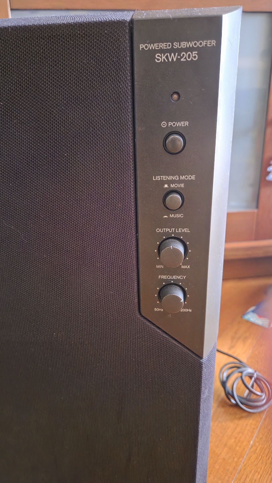 Субуфер Onkyo SKW 205