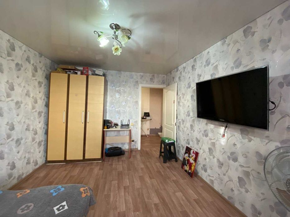 Продается 1 комнатная (малосемейка)