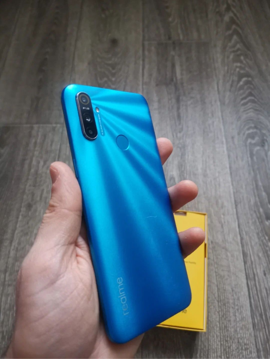 Смартфон Realme C3