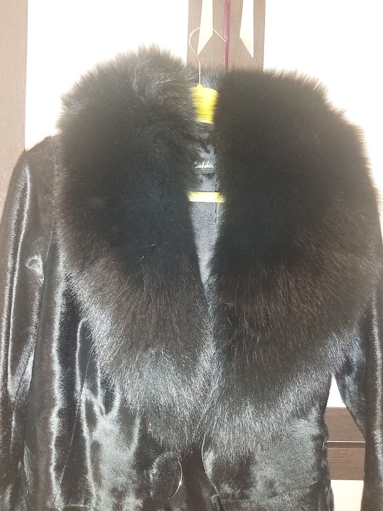 НАМАЛЕНО!! Черно палто от естествена кожа на пони