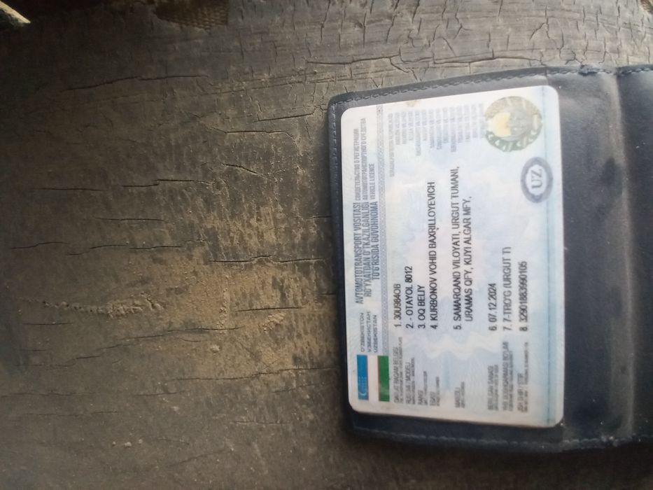 Isuzi otayul yuk moshina