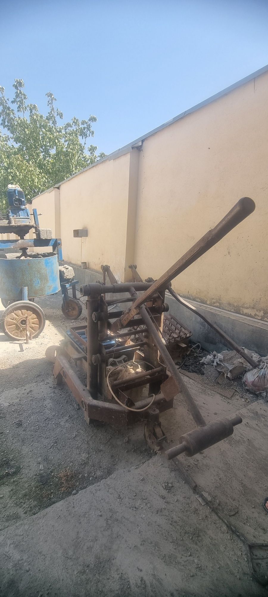 Mishalka va vibrator sotiladi