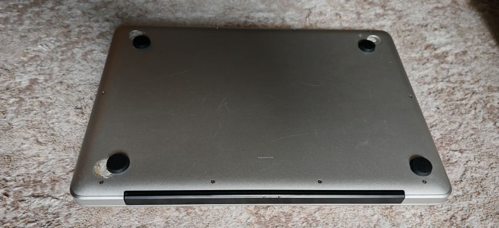 Macbook pro 13"  mid 2010