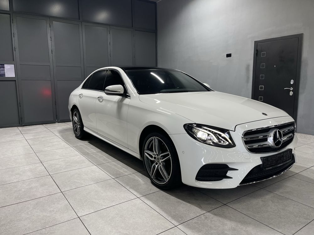 Mercedes benz W213 E200 4matic