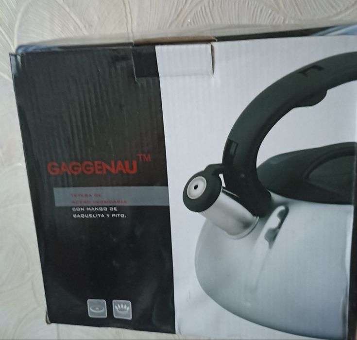 Продам чайник, нержавейка, для дачи, для дома, посуда.