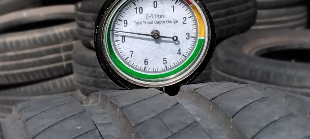 Гуми 215 55 16 Мишелин Michelin 2 броя. Нов внос. Не са нови!