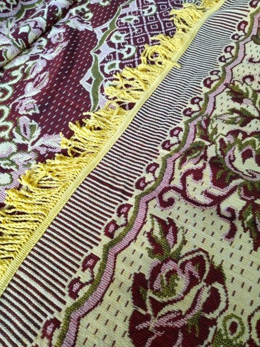 Красота! Нова жакардова покривка голяма