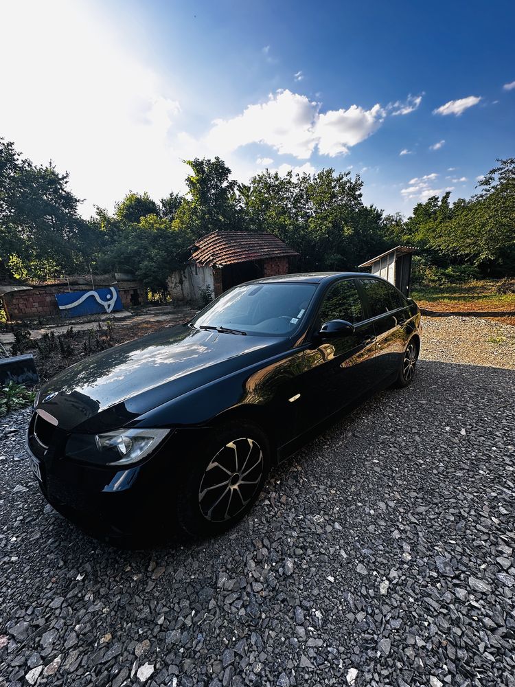 Продавам BMW 318, 2007 година