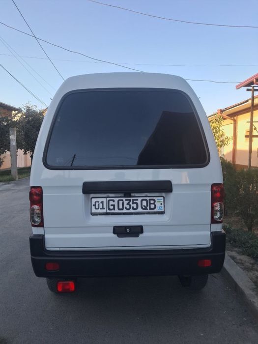 Chevrolet Damas Van