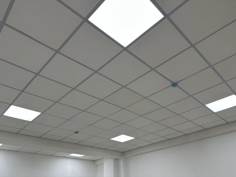 Griliyato Armstrong Reechniy metalicheskiy patalok