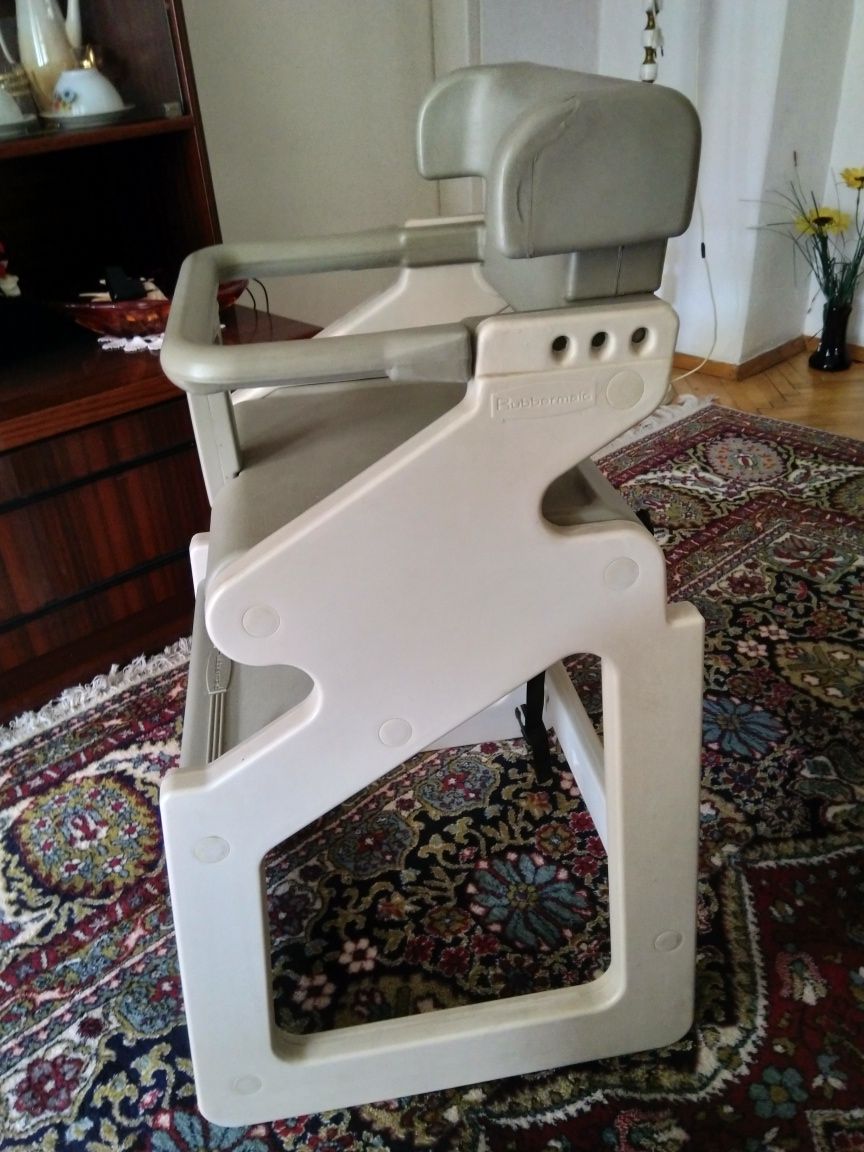 Детски стол за хранене и къпане Rubbermaid. Made in USA.