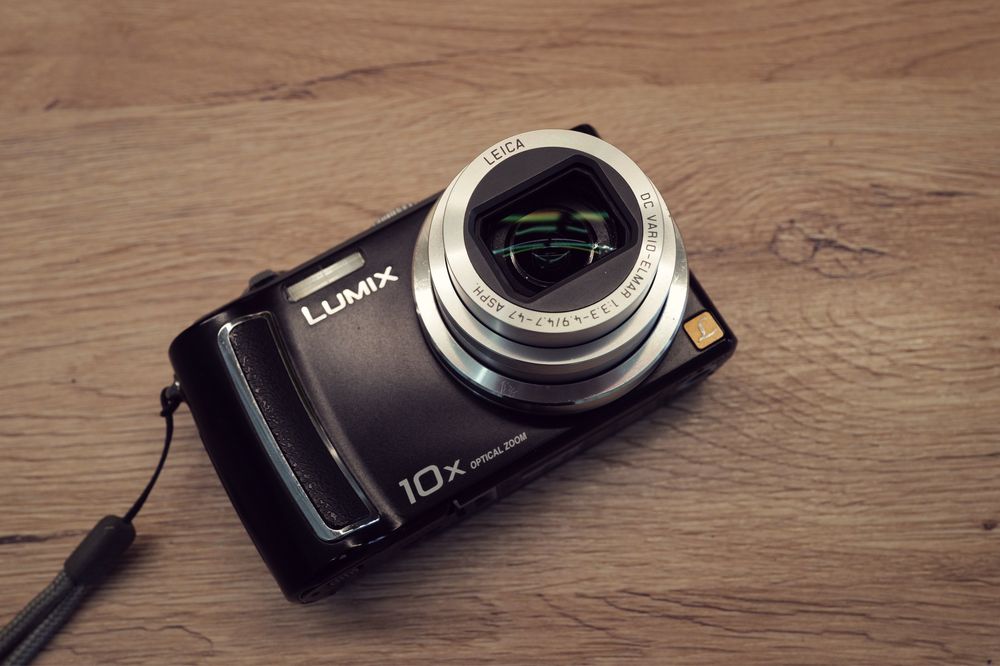 Aparat foto Panasonic Lumix TZ5 lentile Leica perfect instagram
