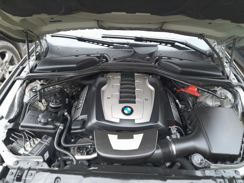Bmw 550 i   102000 km