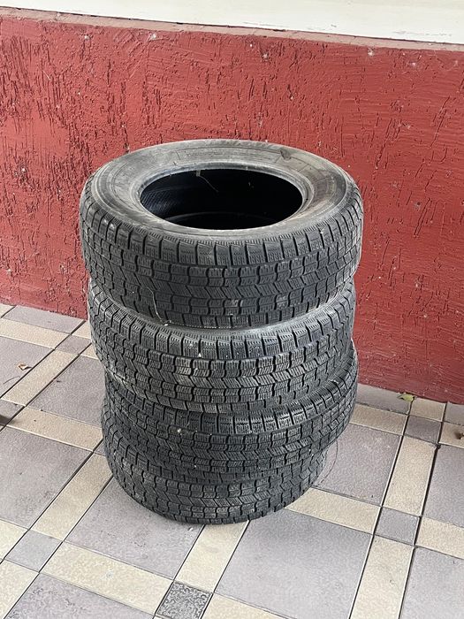 Продаются зимние шины