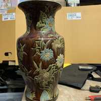 Продавам керамична ваза