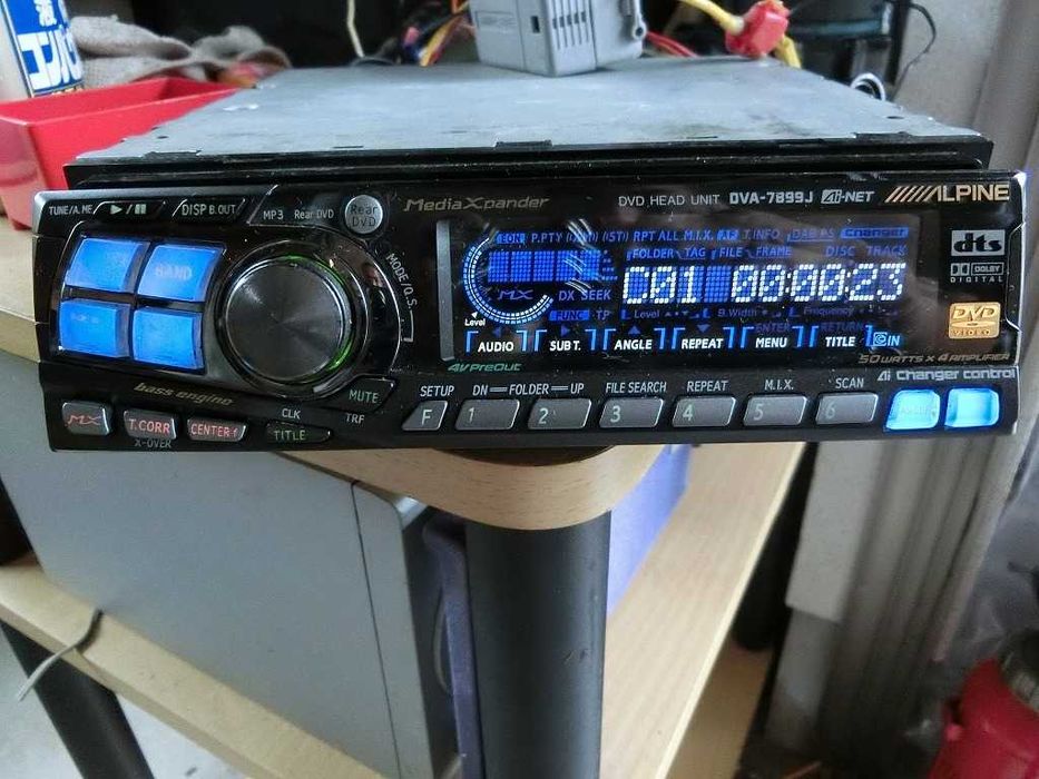 Radio/casetofon si DVD player Alpine DVA 7899J