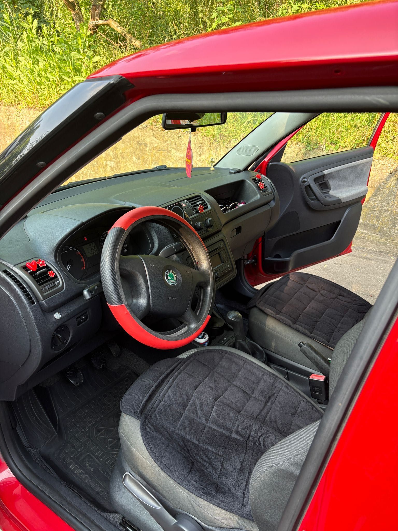 Vând Skoda Fabia