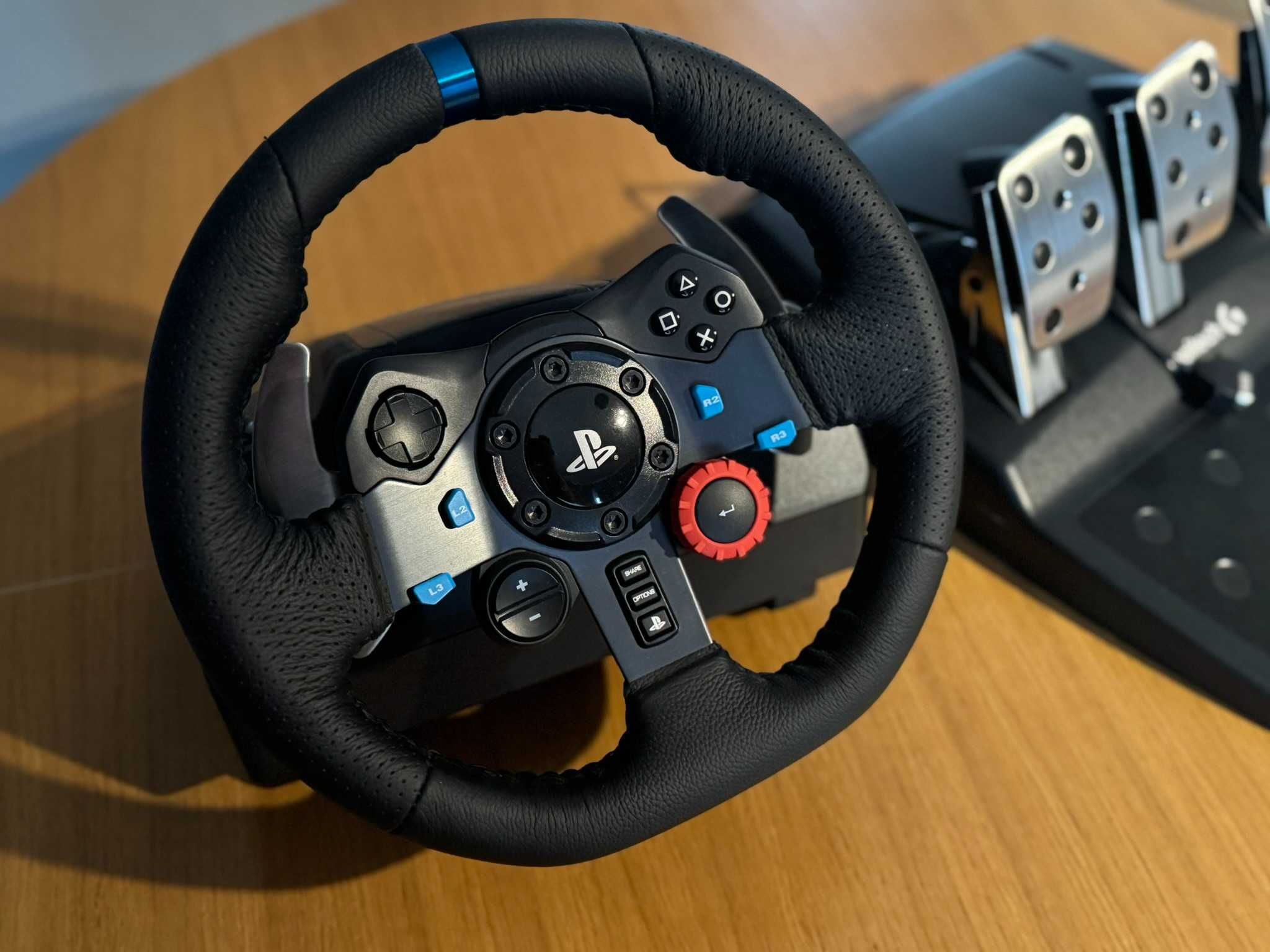 Logitech G29 волан и педали за PS2/PC