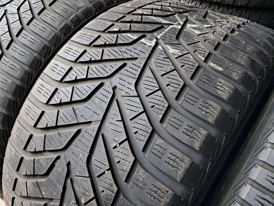 Anvelope second iarna 315 35 R20/275 40 R20 Yokohama