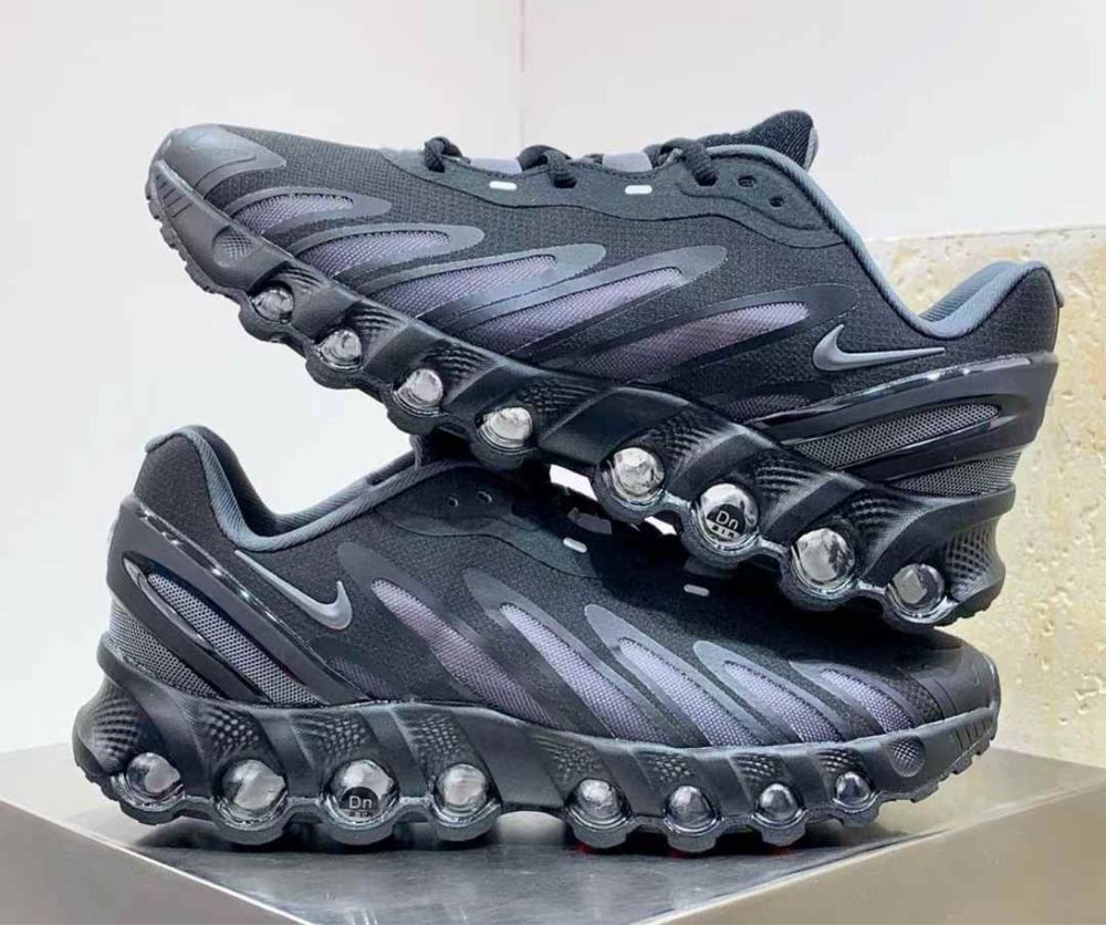 Нови мъжки маратонки Nike Air Max DN8 all black