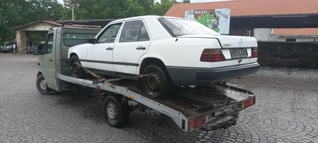 Продавам Mercedes 124 два броя на ЧАСТИ само 200 Dizeel и 200 бензин.