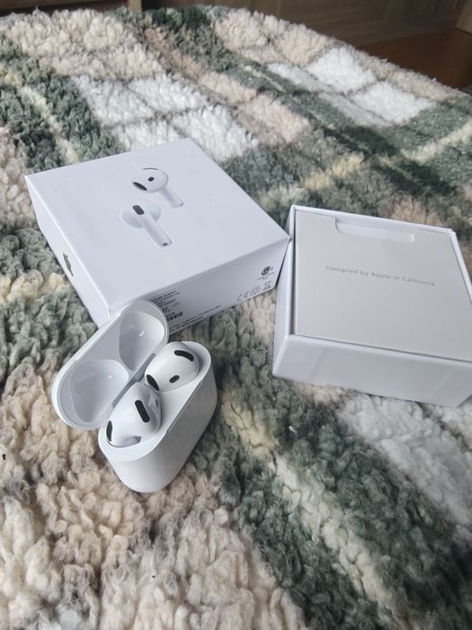 Apple Airpods 4-то поколение