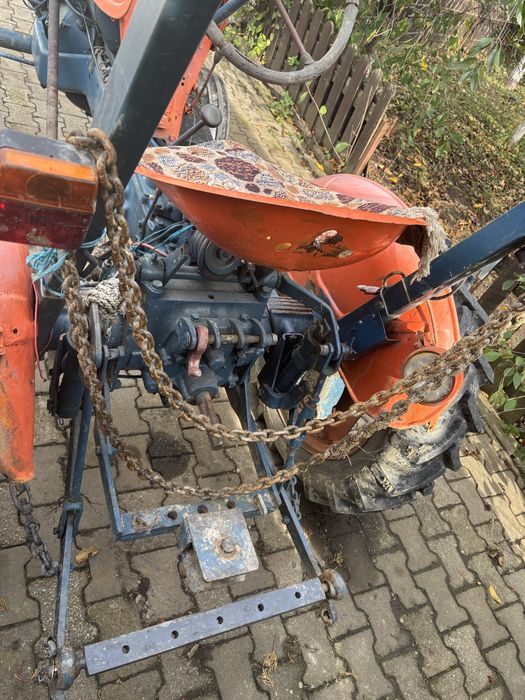 Tractor Fiat 211