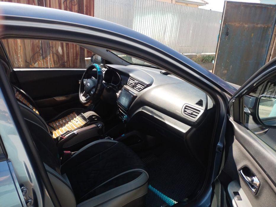 Продам машину надежную