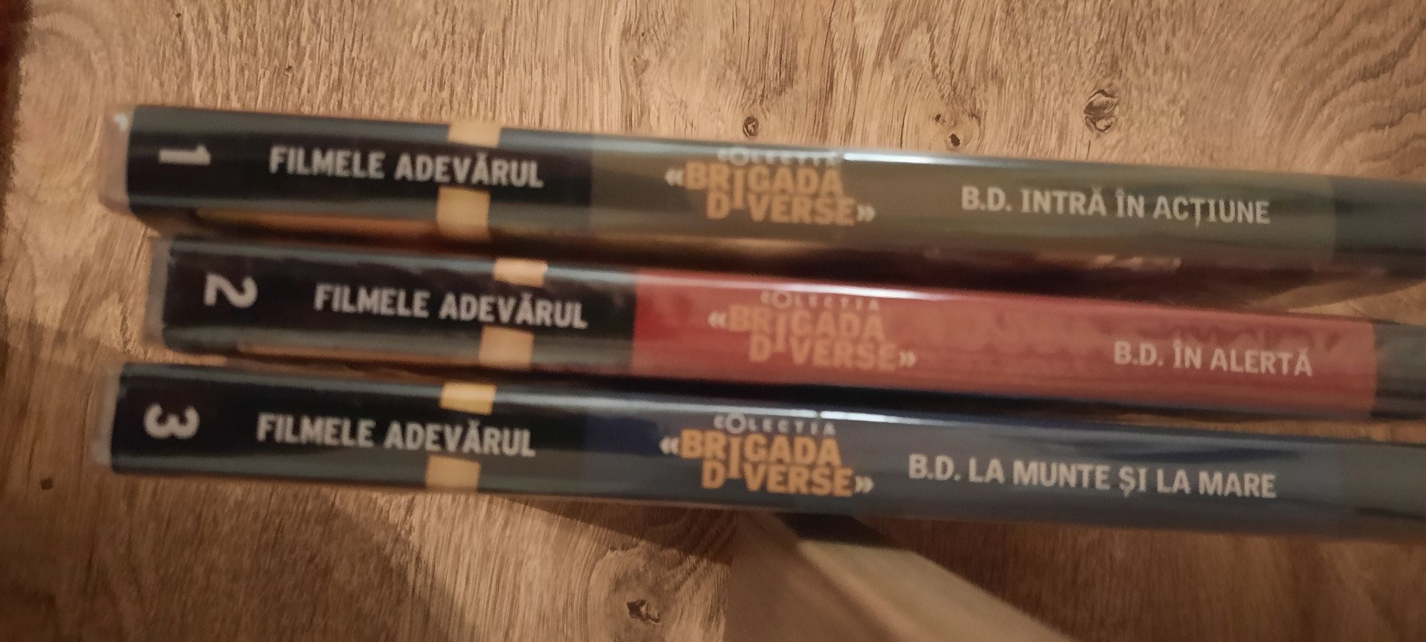 Vand colectia de dvd-uri BD de la Adevarul