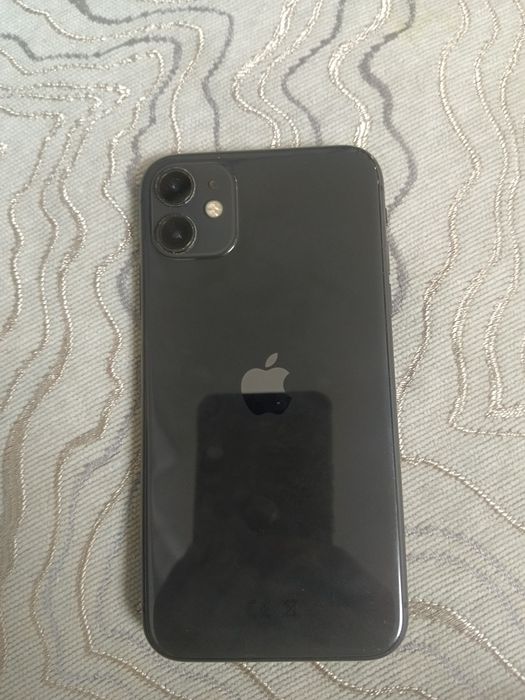 Айфон 11-ямкость 79