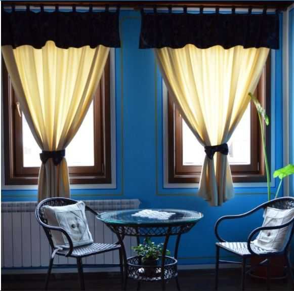 Продава се Хотел в Копривщица - 1200 кв.м за 500 €/кв.м - Снимка #3