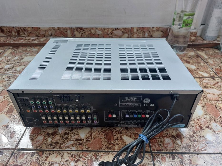 Amplificator Onkyo HT-R340 6x 100W, Radio, Optic, iesire subwoofer