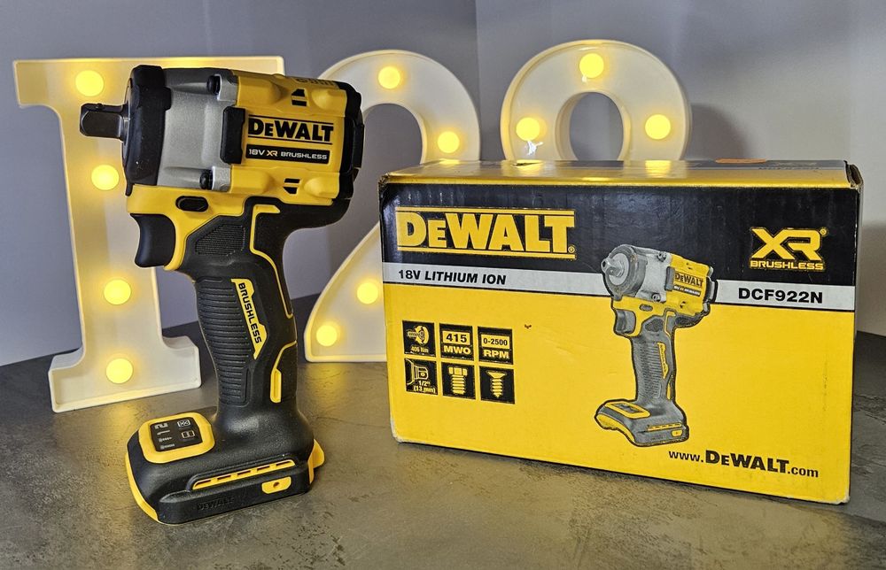 Amanet F28: Masina de insurubat cu impact Dewalt DCF 922 18V (N)