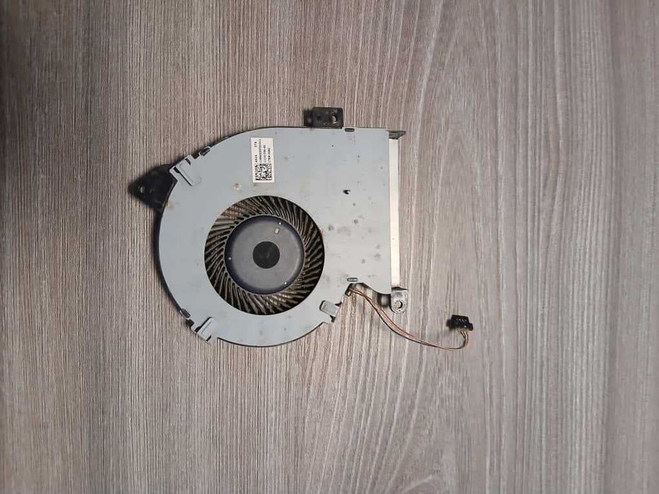 Ventilator cooler pentru laptop ASUS F540U