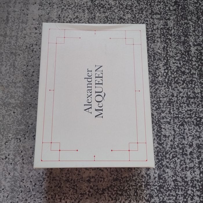 Alexander McQueen (41) FULLBOX + geaca Polo L