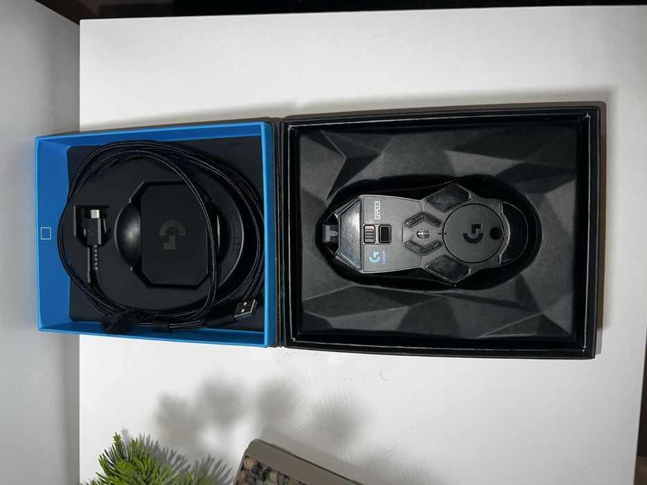 Mouse  Logitech G903 Wireless + Mouse pad Logitech power play wireless