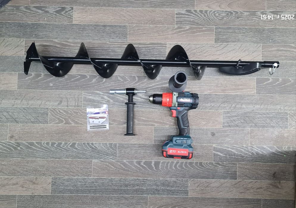 Шуруповерт ледобур 150н.м. + адаптер + шнек